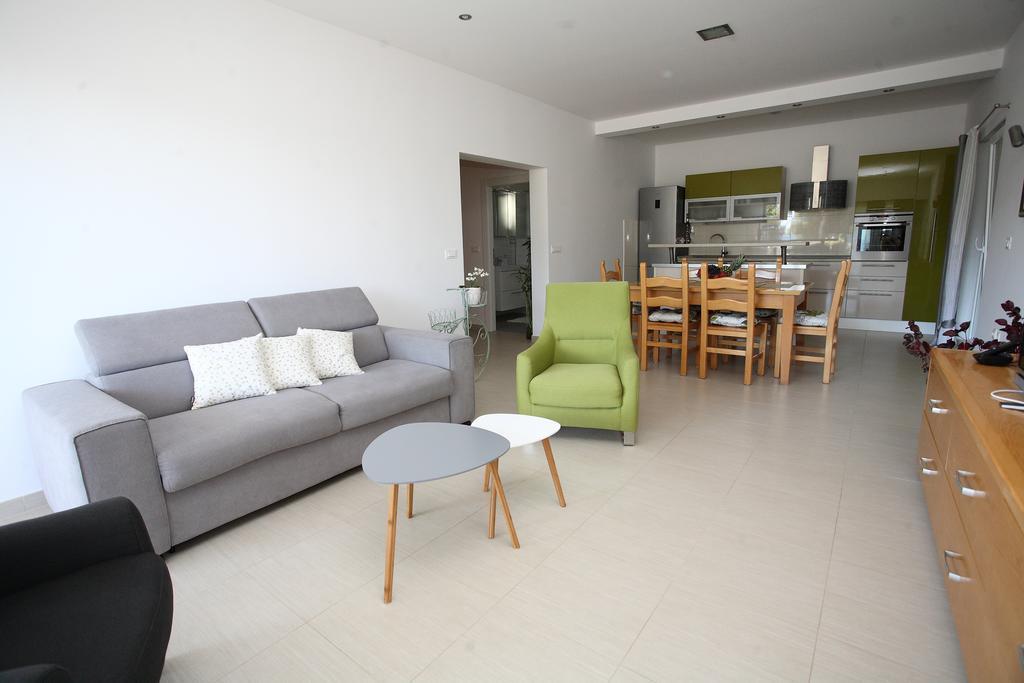 Villa-Apartments Karmel Kastela Exterior photo